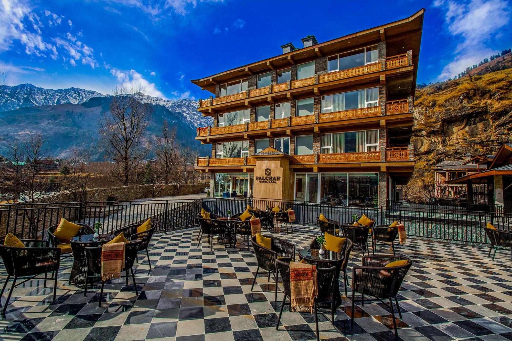 Palchan Hotel & Spa - A Member Of Radisson Individuals Retreats Manāli Eksteriør bilde