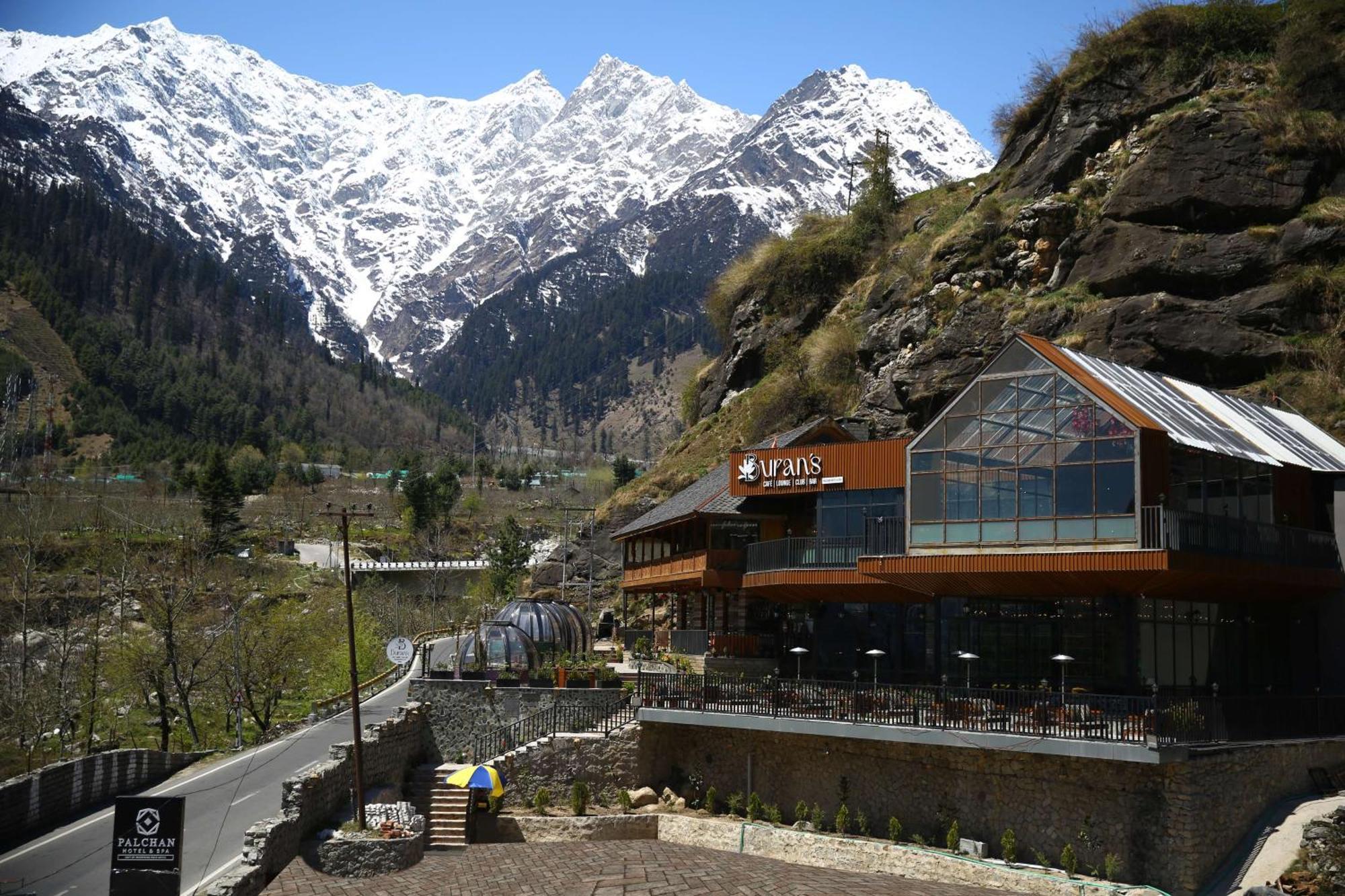Palchan Hotel & Spa - A Member Of Radisson Individuals Retreats Manāli Eksteriør bilde