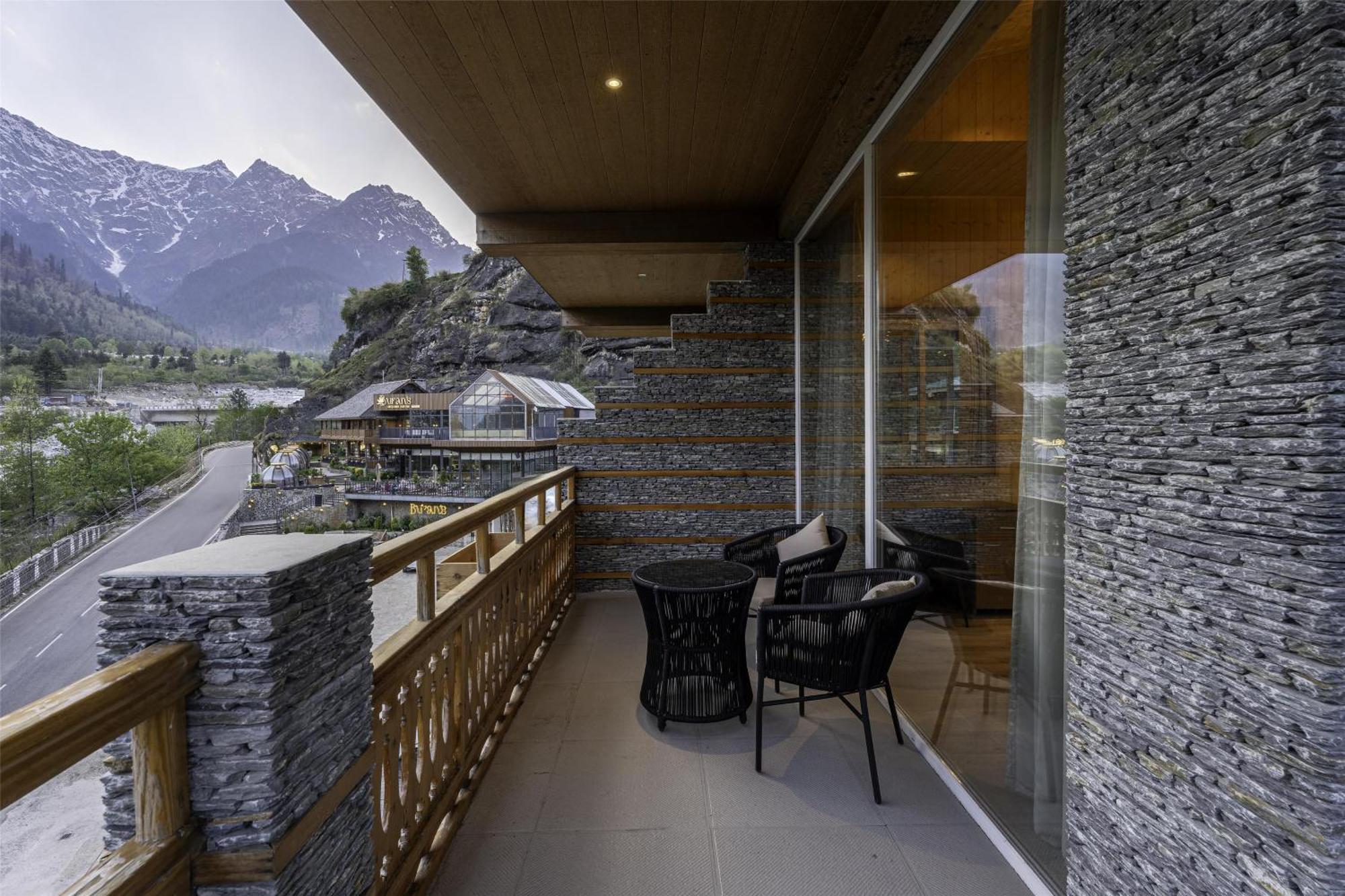 Palchan Hotel & Spa - A Member Of Radisson Individuals Retreats Manāli Eksteriør bilde