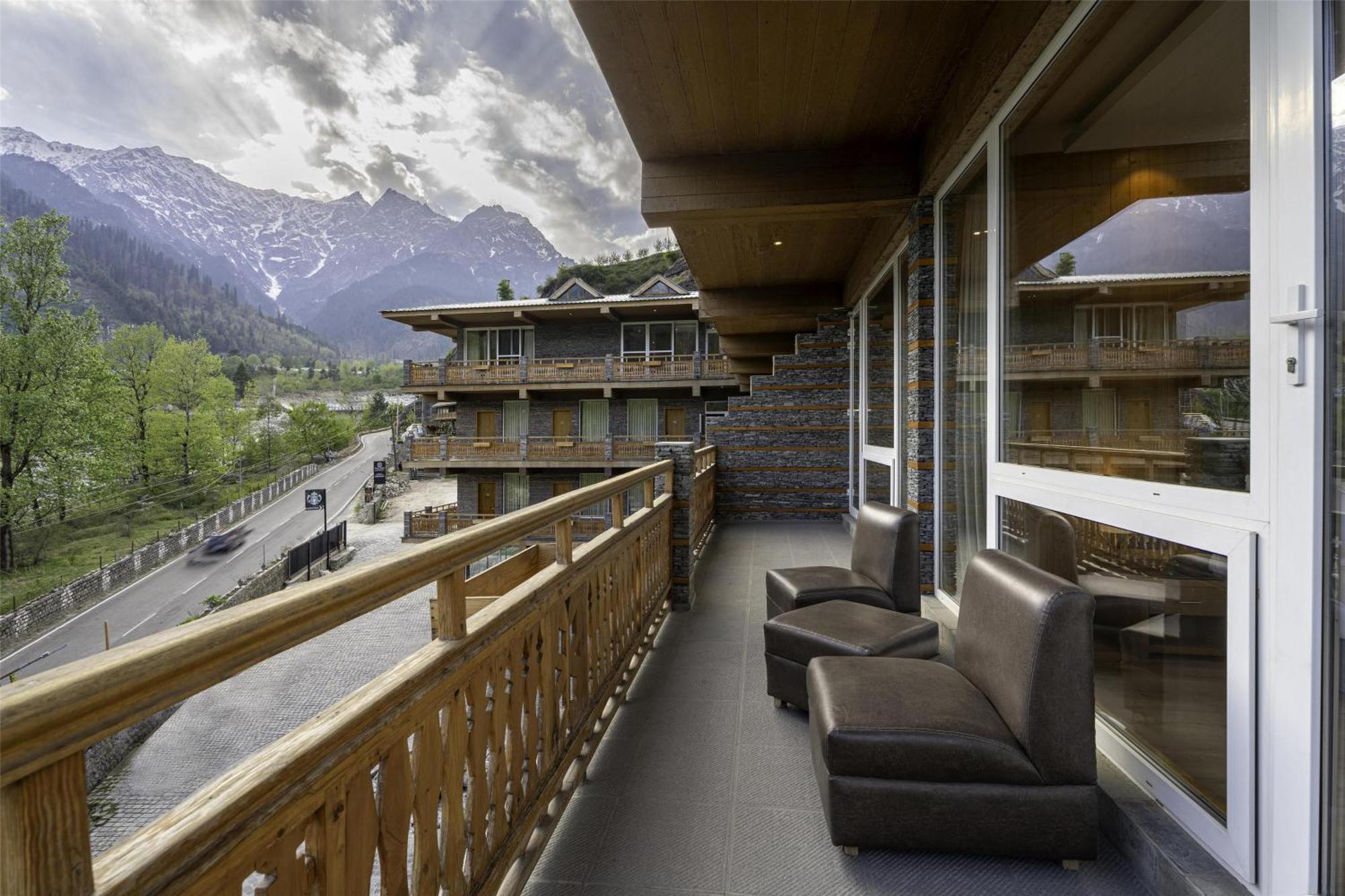 Palchan Hotel & Spa - A Member Of Radisson Individuals Retreats Manāli Eksteriør bilde
