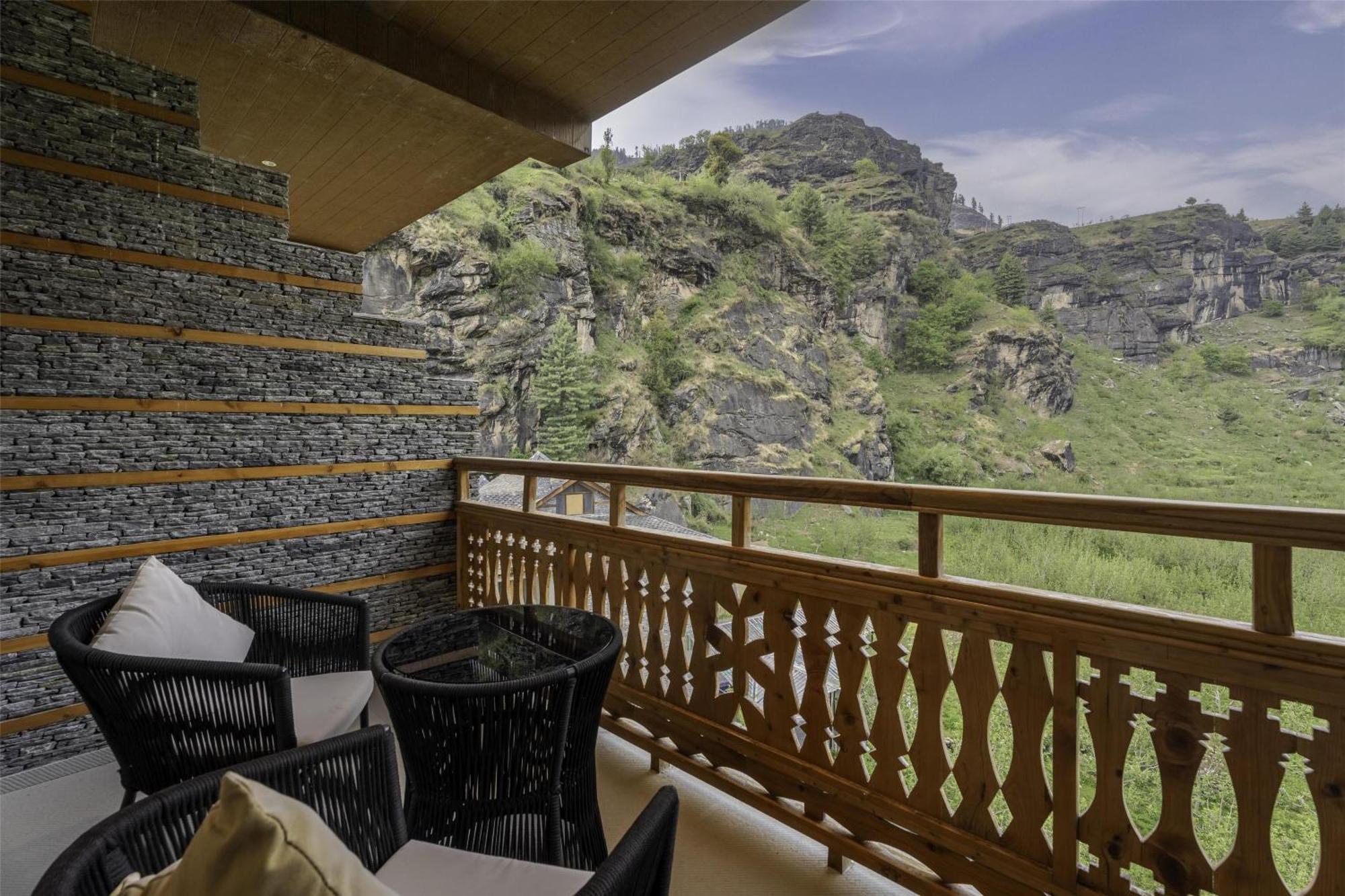 Palchan Hotel & Spa - A Member Of Radisson Individuals Retreats Manāli Eksteriør bilde